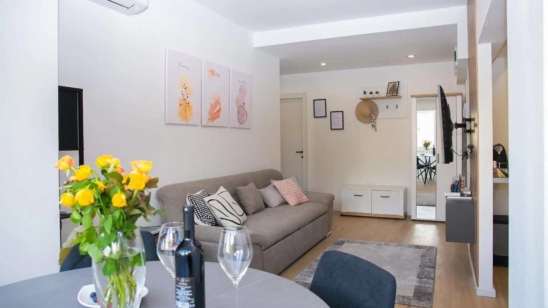 Apartment Marela Split