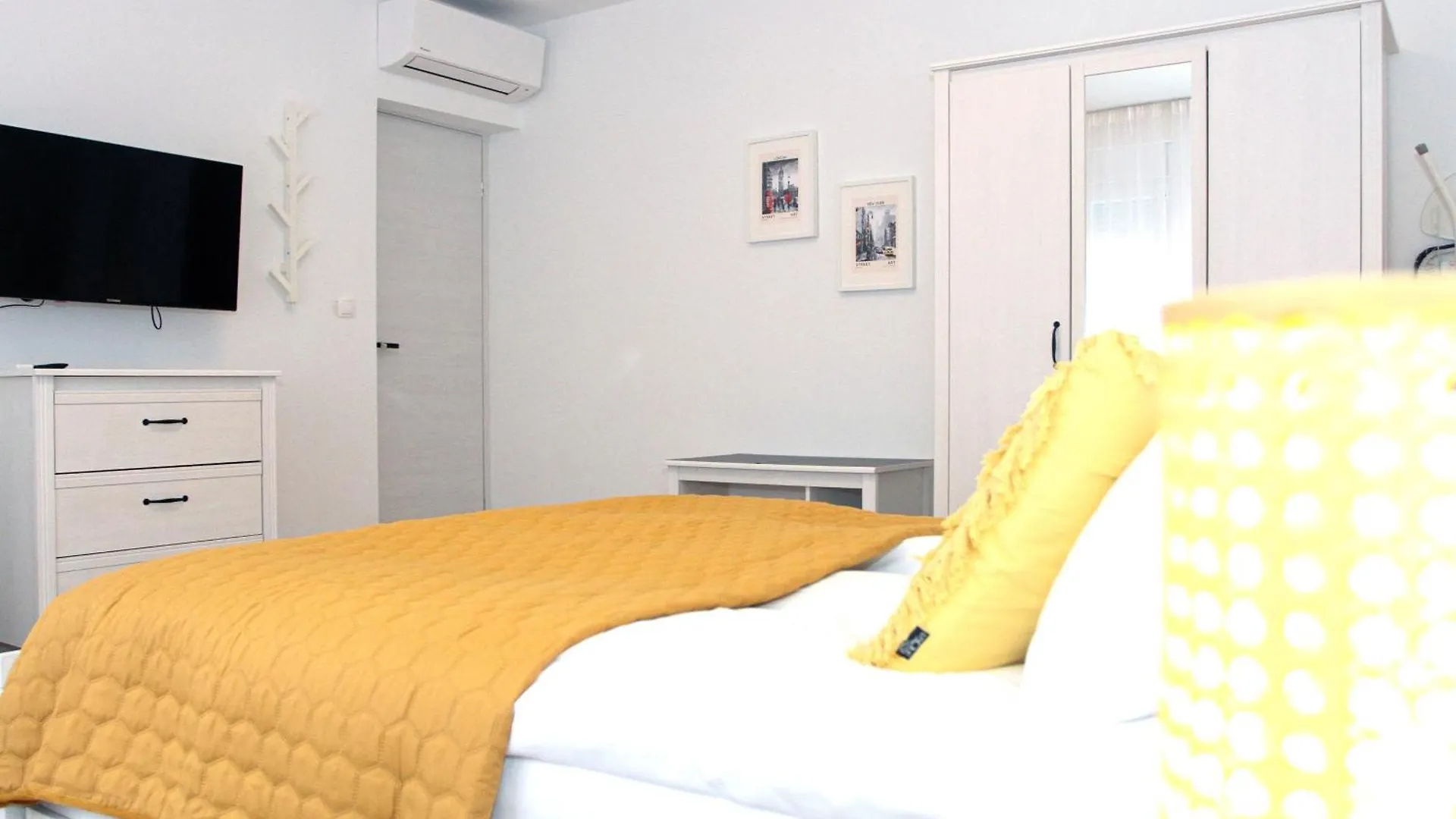 Apartment Marela Split 0*,  Croatia