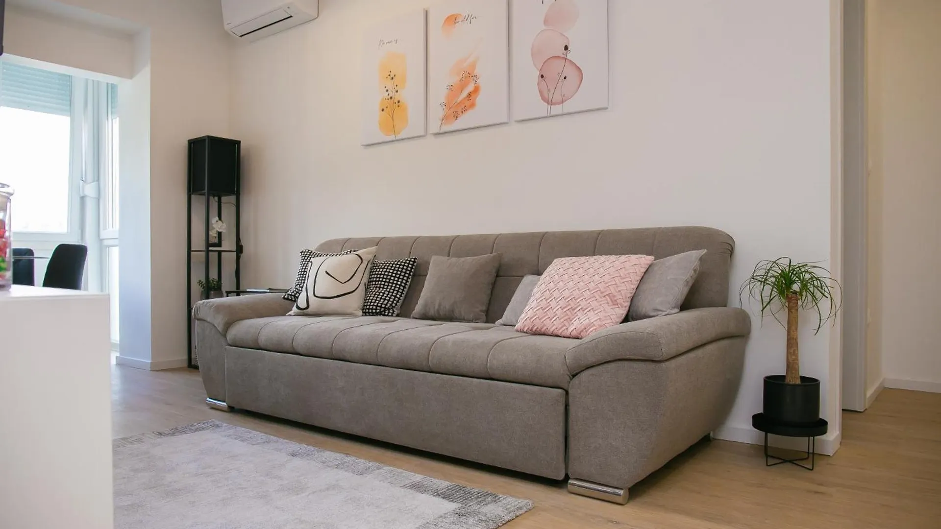Apartment Marela Split